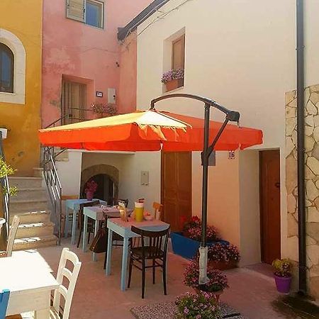 Bed and Breakfast Le Soste Di Finzia Licata Exterior foto
