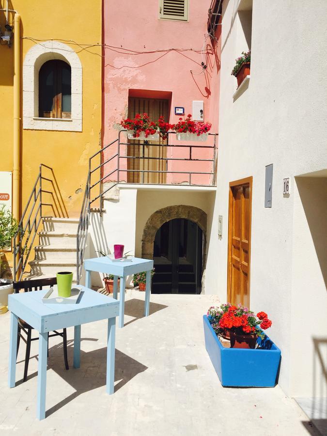 Bed and Breakfast Le Soste Di Finzia Licata Exterior foto